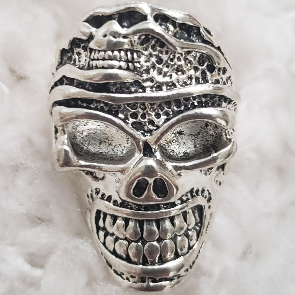 Skull Ring Stainless Jewerly Fashion Punk Silver - Picture 1 of 4